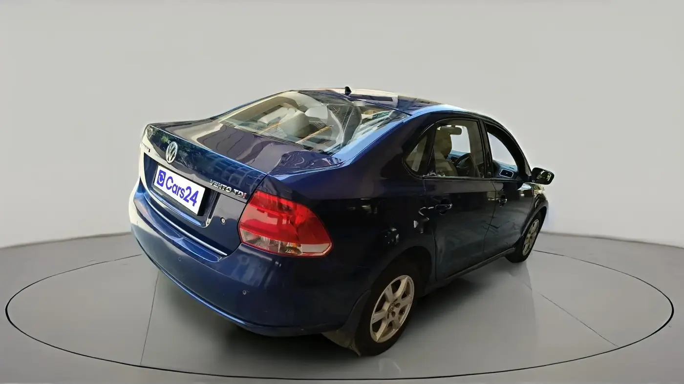 2013 Volkswagen Vento HIGHLINE DIESEL 1.6, Diesel, Manual, 2,97,389 km, exterior