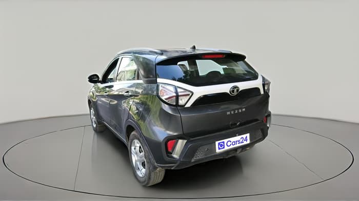 2022 Tata NEXON XM SUNROOF PETROL, CNG, Manual, 1,25,426 km, exterior