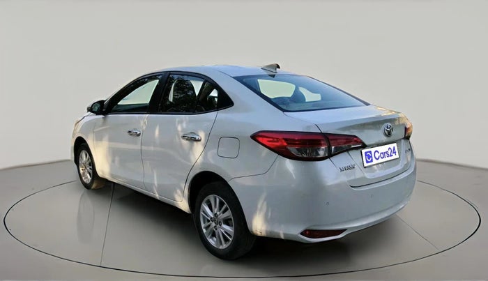 2018 Toyota YARIS VX CVT, Petrol, Automatic, 67,954 km, exterior