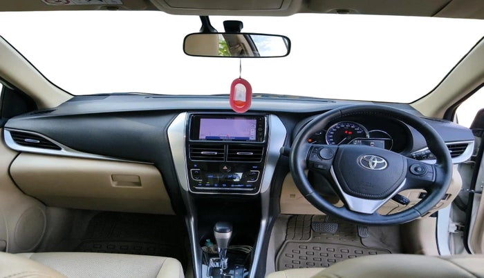 2018 Toyota YARIS VX CVT, Petrol, Automatic, 67,954 km, interior