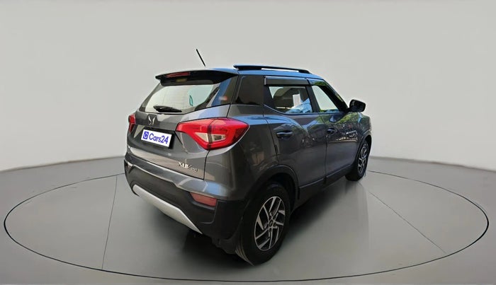2023 Mahindra XUV300 W8 (O) 1.2 PETROL, Petrol, Manual, 8,128 km, exterior