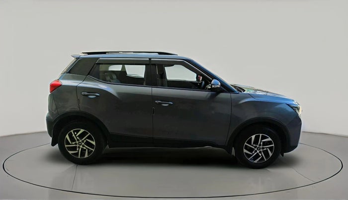 2023 Mahindra XUV300 W8 (O) 1.2 PETROL, Petrol, Manual, 8,128 km, exterior