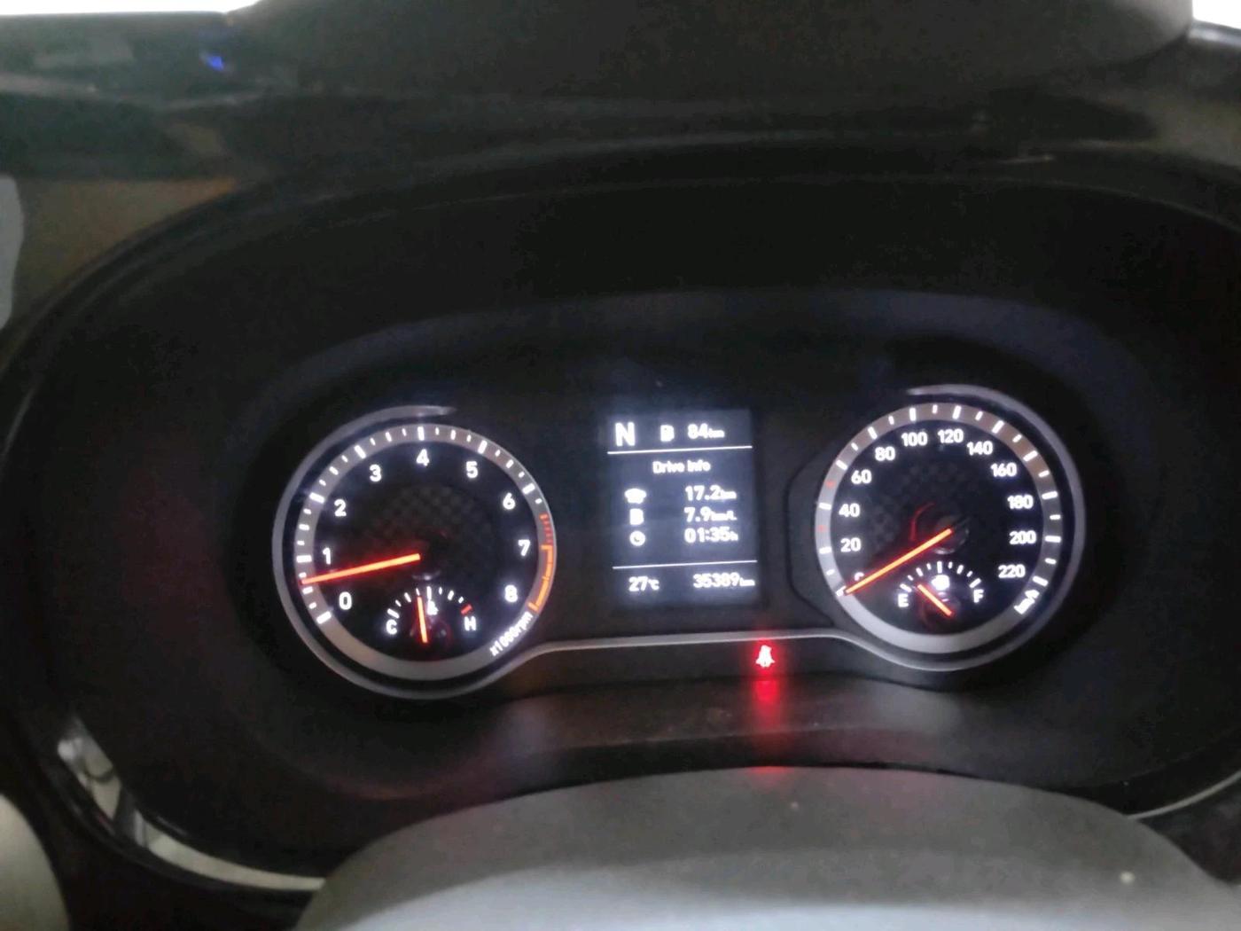 2023 Hyundai GRAND I10 NIOS SPORTZ AMT 1.2 KAPPA VTVT, CNG, Automatic, 35,389 km, interior