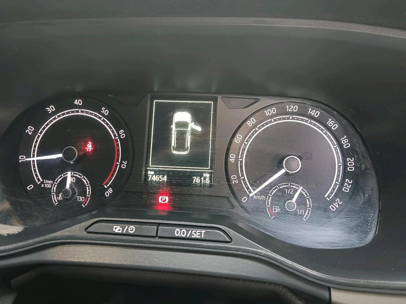 2022 Skoda KUSHAQ AMBITION 1.0L TSI AT, Petrol, Automatic, 74,654 km, interior