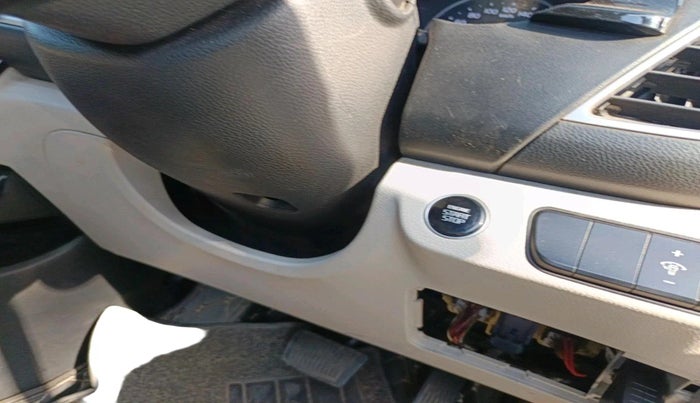 2019 KIA SELTOS HTX IVT 1.5 PETROL, Petrol, Automatic, 80,810 km, interior