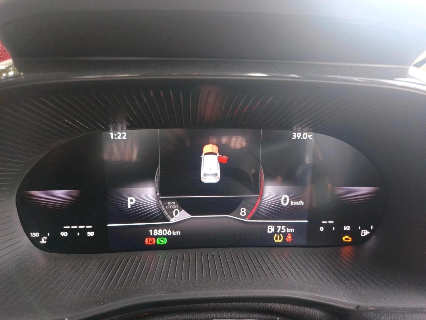 2025 Skoda Kylaq Signature Plus AT, Petrol, Automatic, 18,806 km, interior