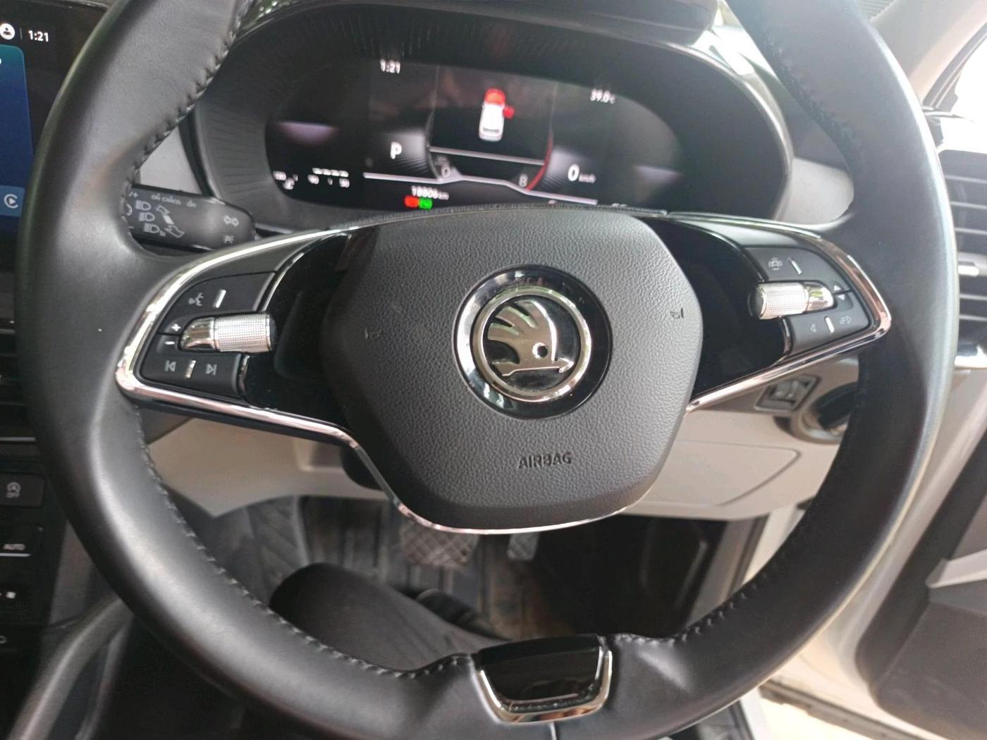 2025 Skoda Kylaq Signature Plus AT, Petrol, Automatic, 18,806 km, interior