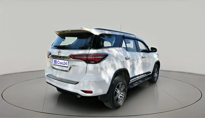 2025 Toyota Fortuner 4X2 AT 2.8 DIESEL, Diesel, Automatic, 14,290 km, exterior