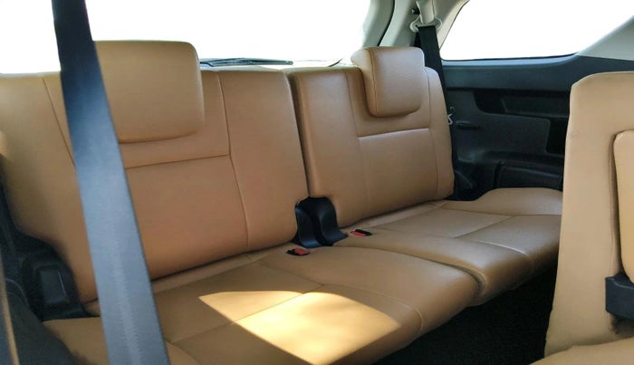 2025 Toyota Fortuner 4X2 AT 2.8 DIESEL, Diesel, Automatic, 14,290 km, interior