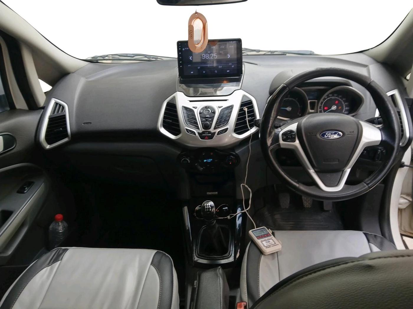 2014 Ford Ecosport TITANIUM 1.5L DIESEL (OPT), Diesel, Manual, 1,39,382 km, interior