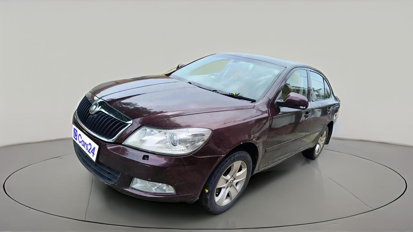 2012 Skoda Laura L&K 2.0 TDI AT, Diesel, Automatic, 1,62,736 km, exterior