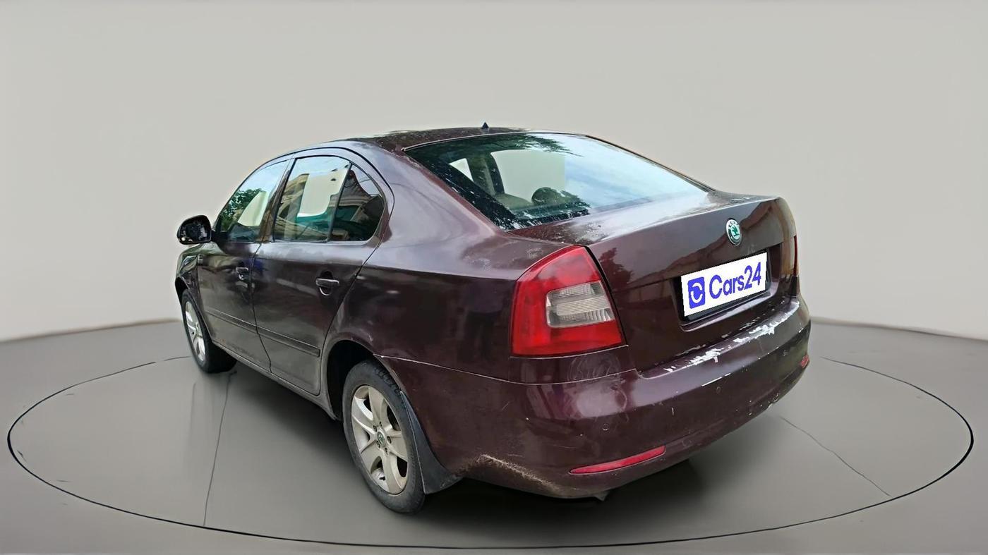2012 Skoda Laura L&K 2.0 TDI AT, Diesel, Automatic, 1,62,736 km, exterior