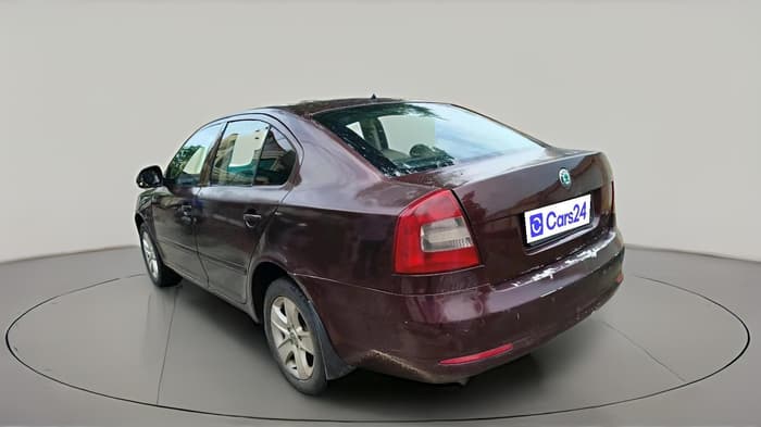 2012 Skoda Laura L&K 2.0 TDI AT, Diesel, Automatic, 1,62,736 km, exterior