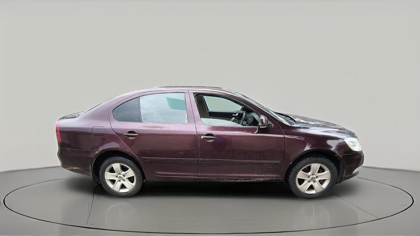 2012 Skoda Laura L&K 2.0 TDI AT, Diesel, Automatic, 1,62,736 km, exterior