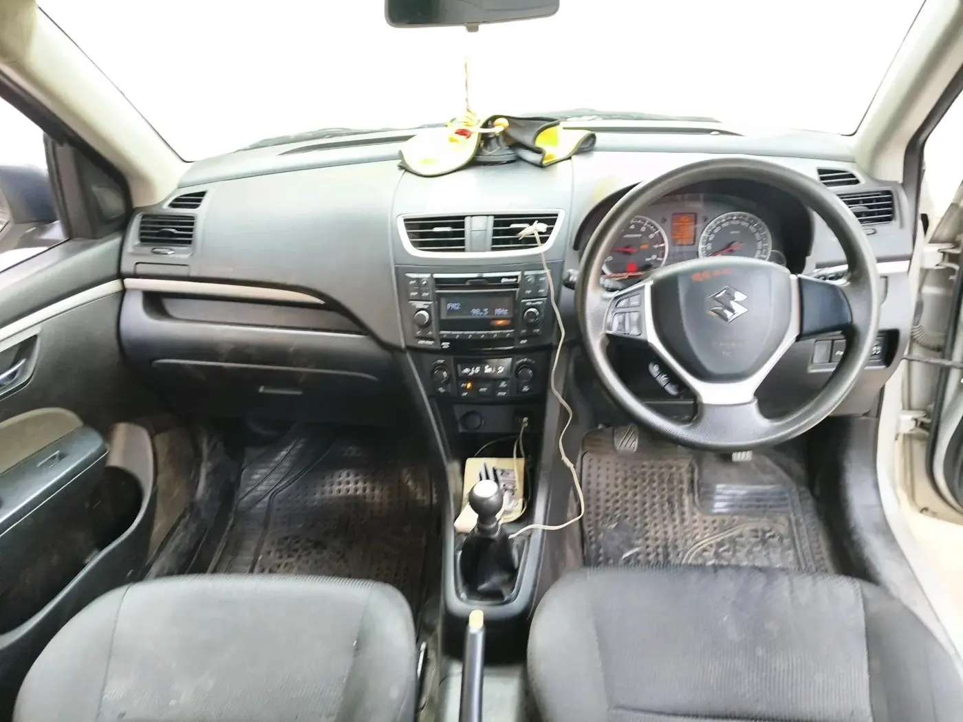 2015 Maruti Swift ZXI, Petrol, Manual, 54,410 km, interior