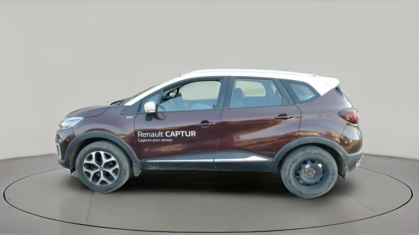 2017 Renault Captur RXT PETROL, CNG, Manual, 62,922 km, exterior