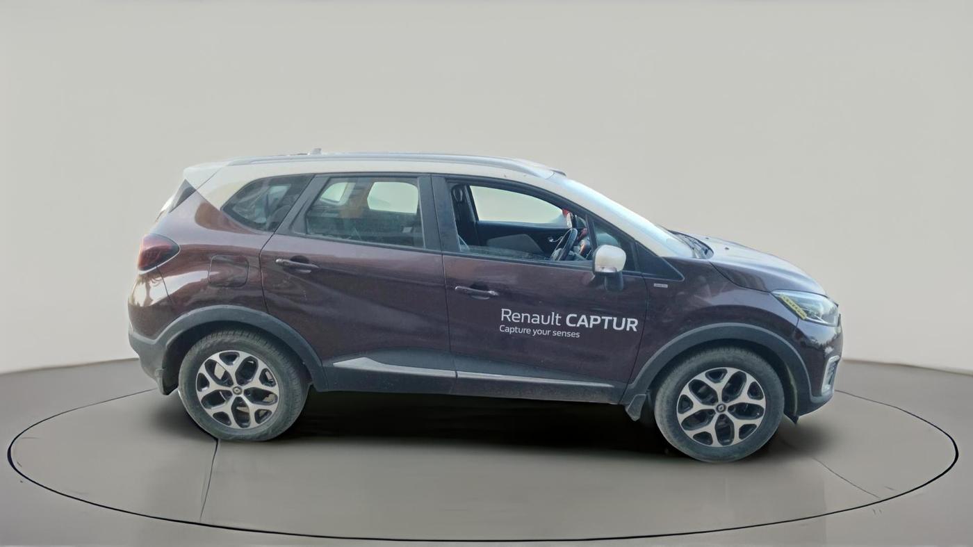 2017 Renault Captur RXT PETROL, CNG, Manual, 62,922 km, exterior