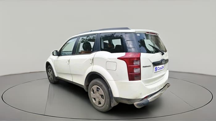 2016 Mahindra XUV500 W6, Diesel, Manual, 1,30,000 km, exterior