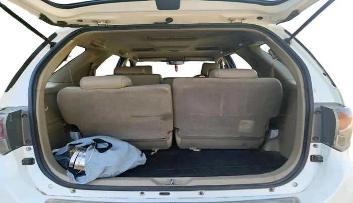 2015 Toyota Fortuner 3.0 4X2 AT, Diesel, Automatic, 2,70,294 km, exterior