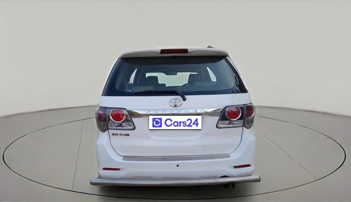 2015 Toyota Fortuner 3.0 4X2 AT, Diesel, Automatic, 2,70,294 km, exterior