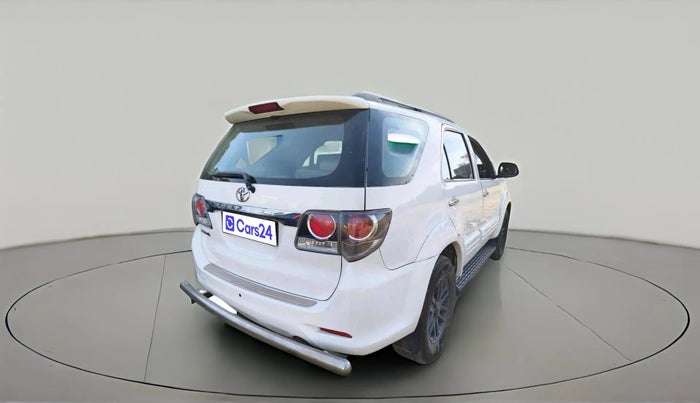 2015 Toyota Fortuner 3.0 4X2 AT, Diesel, Automatic, 2,70,294 km, exterior