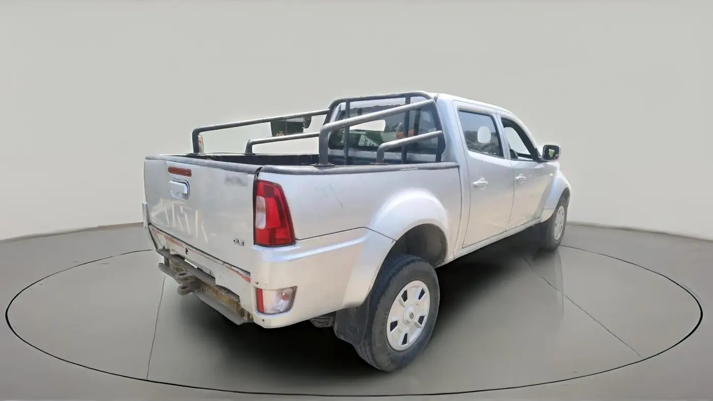 2017 Tata Xenon XT Crew Cab 4x2, Diesel, Manual, 37,415 km, exterior