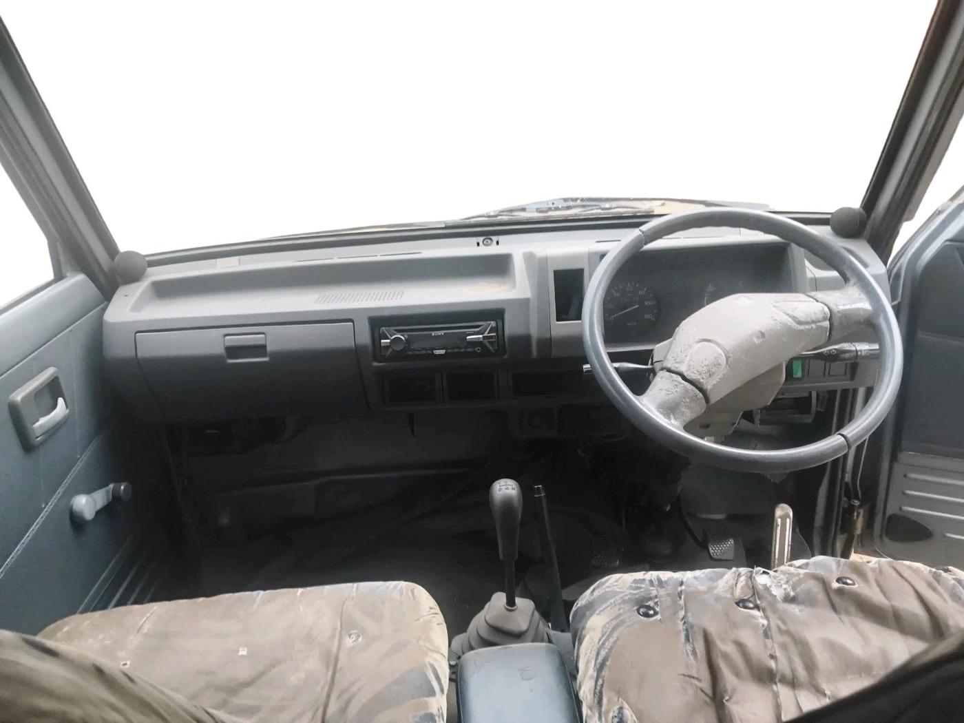 2002 Maruti Omni 5 STR, Petrol, Manual, 74,015 km, interior