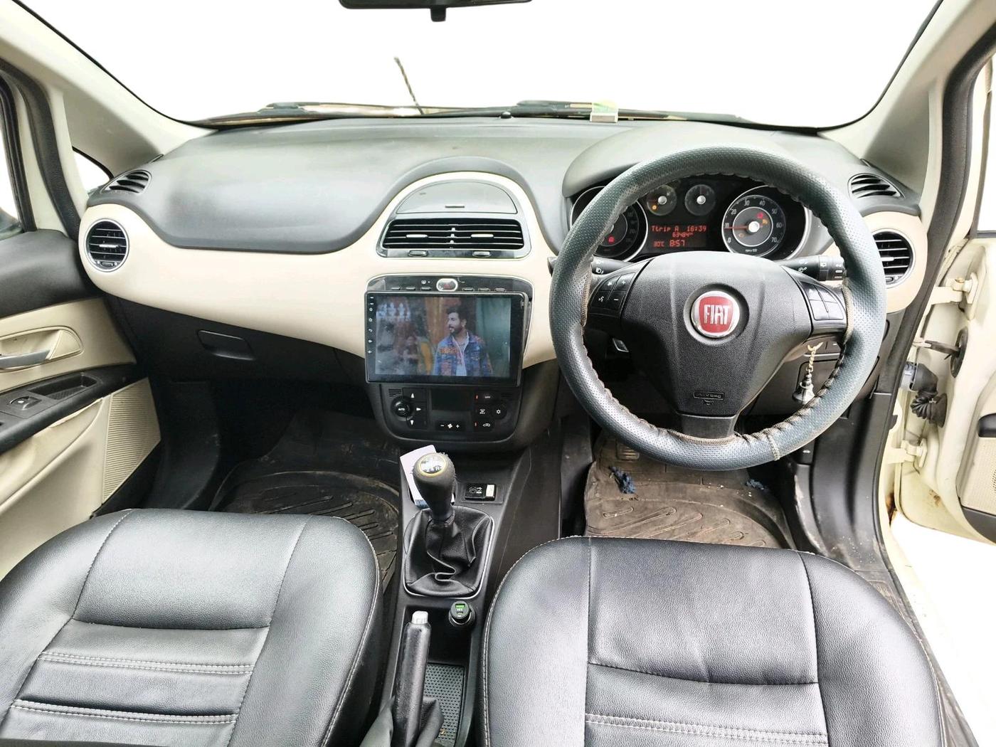 2014 Fiat Grand Punto Emotion 1.4, Petrol, Manual, 63,484 km, interior