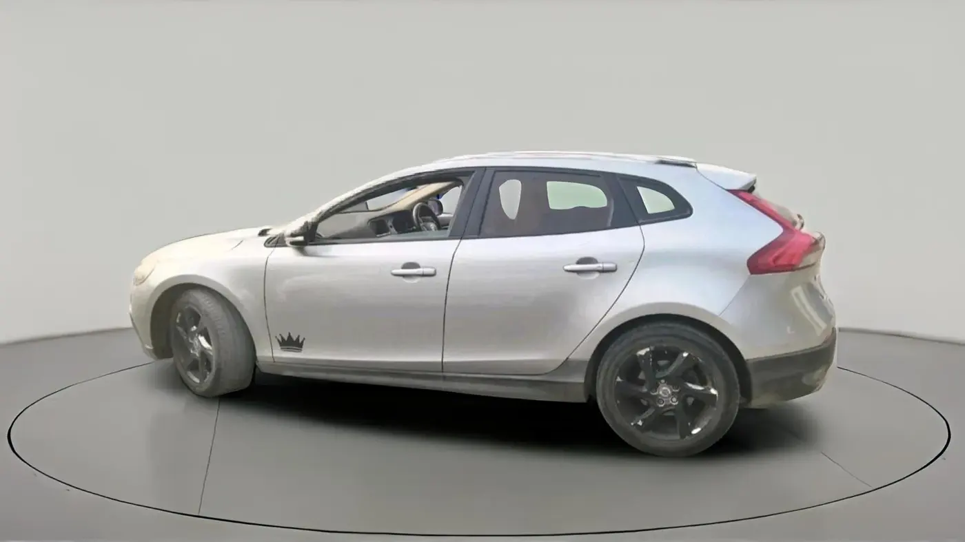 2013 Volvo V40 Cross Country D3, Diesel, Automatic, 9,10,500 km, exterior