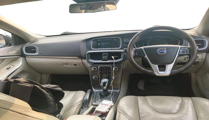 2013 Volvo V40 Cross Country D3, Diesel, Automatic, 9,10,500 km, interior