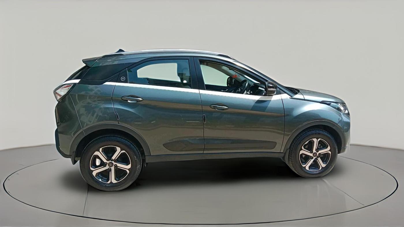 2023 Tata NEXON XZ PLUS LUXURY SUNROOF PETROL, Petrol, Manual, 31,410 km, exterior