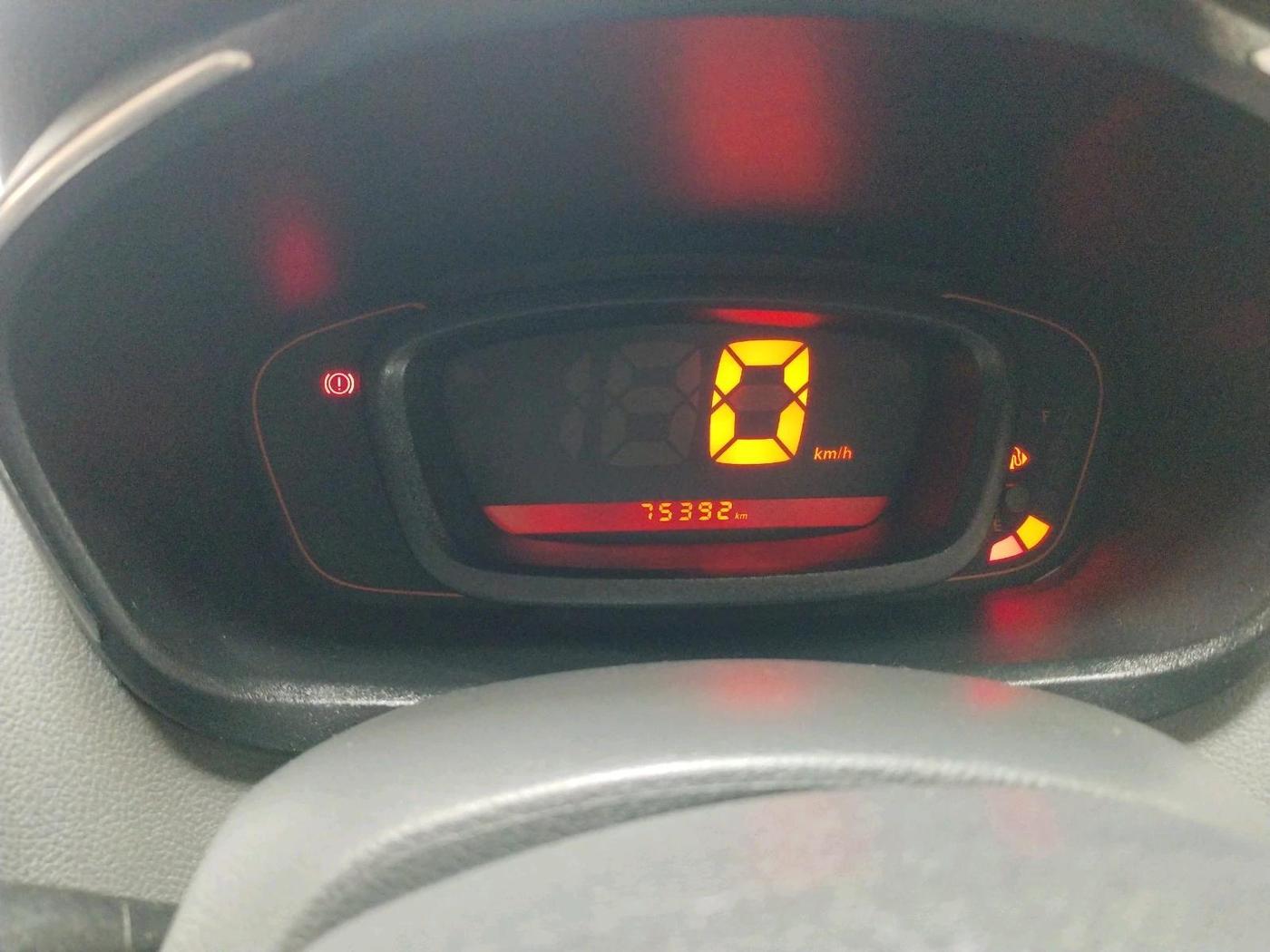 2016 Renault Kwid RXL, Petrol, Manual, 75,392 km, interior