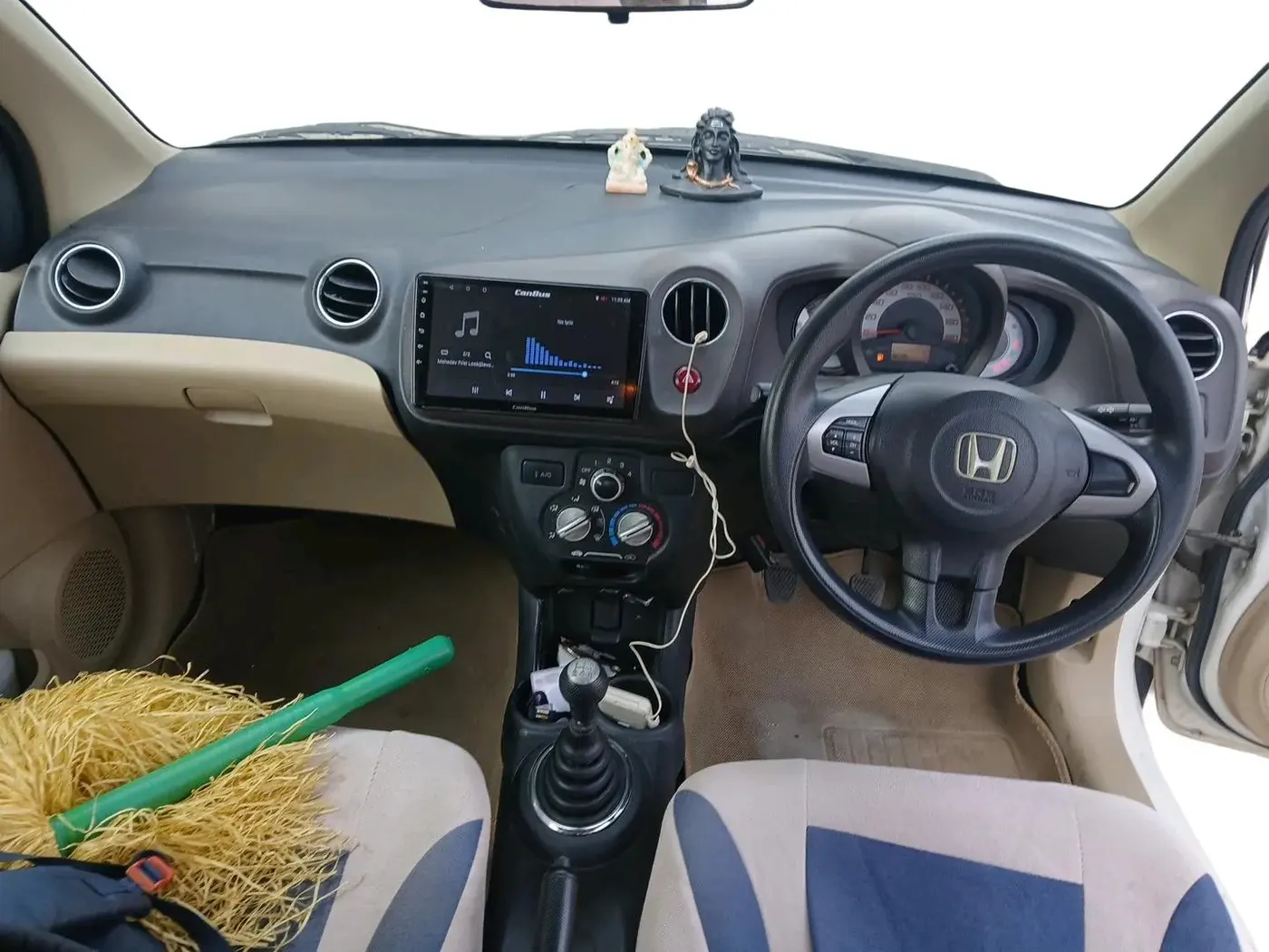 2012 Honda Brio S(O) MT, Petrol, Manual, 48,176 km, interior