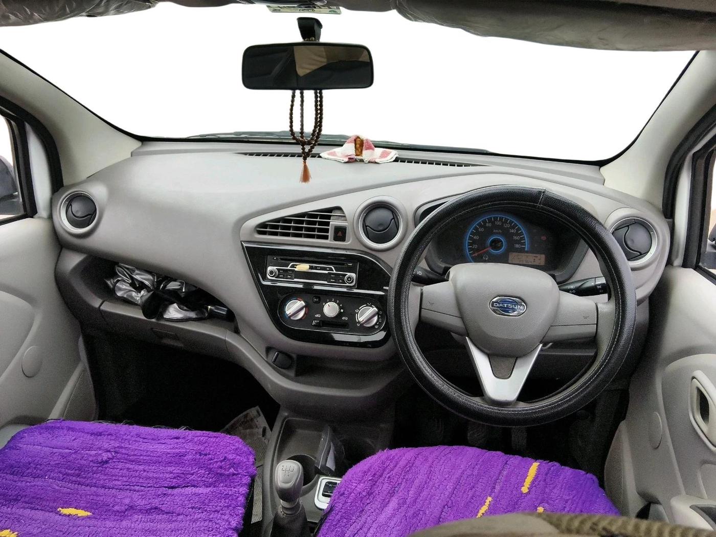 2017 Datsun Redi Go T (O), CNG, Manual, 39,764 km, interior