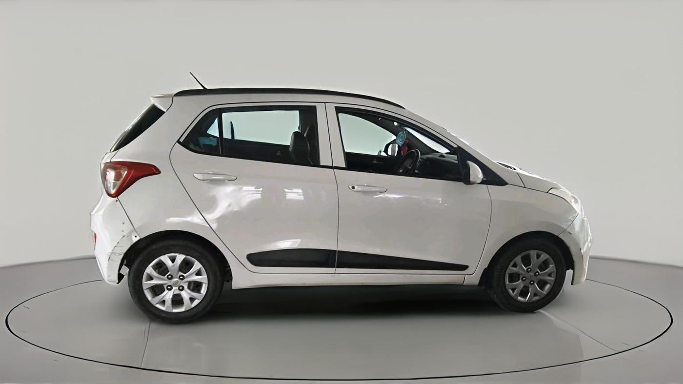 2015 Hyundai Grand i10 SPORTZ 1.1 CRDI, Diesel, Manual, 98,300 km, exterior