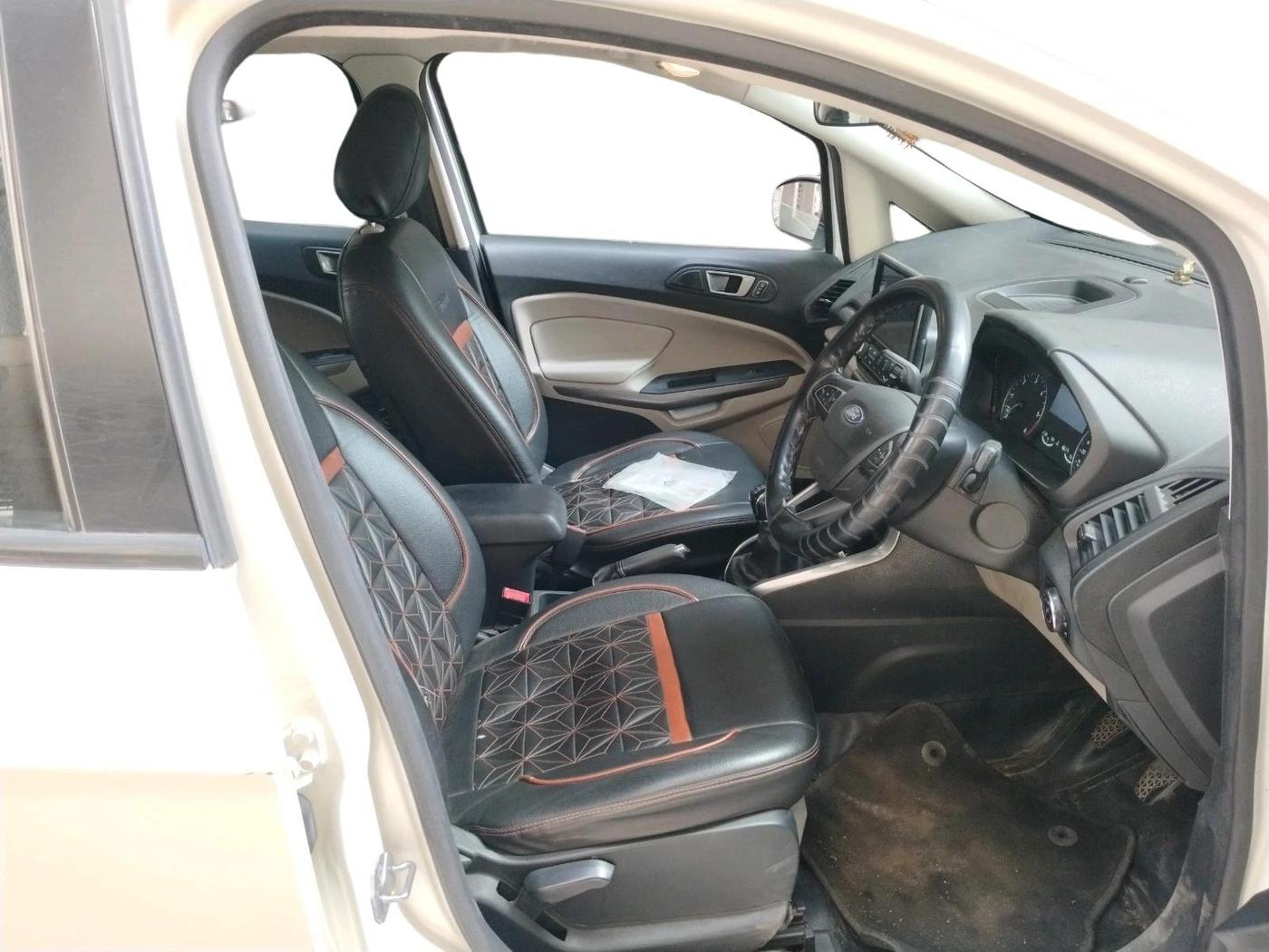 2020 Ford Ecosport TITANIUM 1.5L DIESEL, Diesel, Manual, 1,26,500 km, interior
