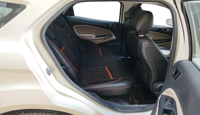 2020 Ford Ecosport TITANIUM 1.5L DIESEL, Diesel, Manual, 1,26,500 km, interior