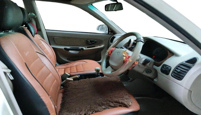 2011 Hyundai Accent EXECUTIVE, CNG, Manual, 76,132 km, interior