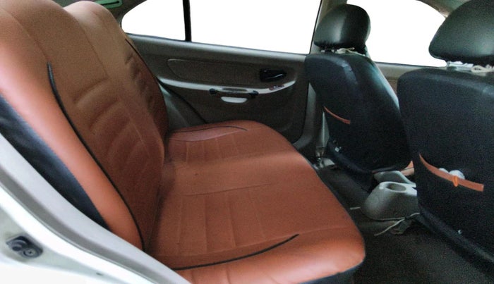 2011 Hyundai Accent EXECUTIVE, CNG, Manual, 76,132 km, interior