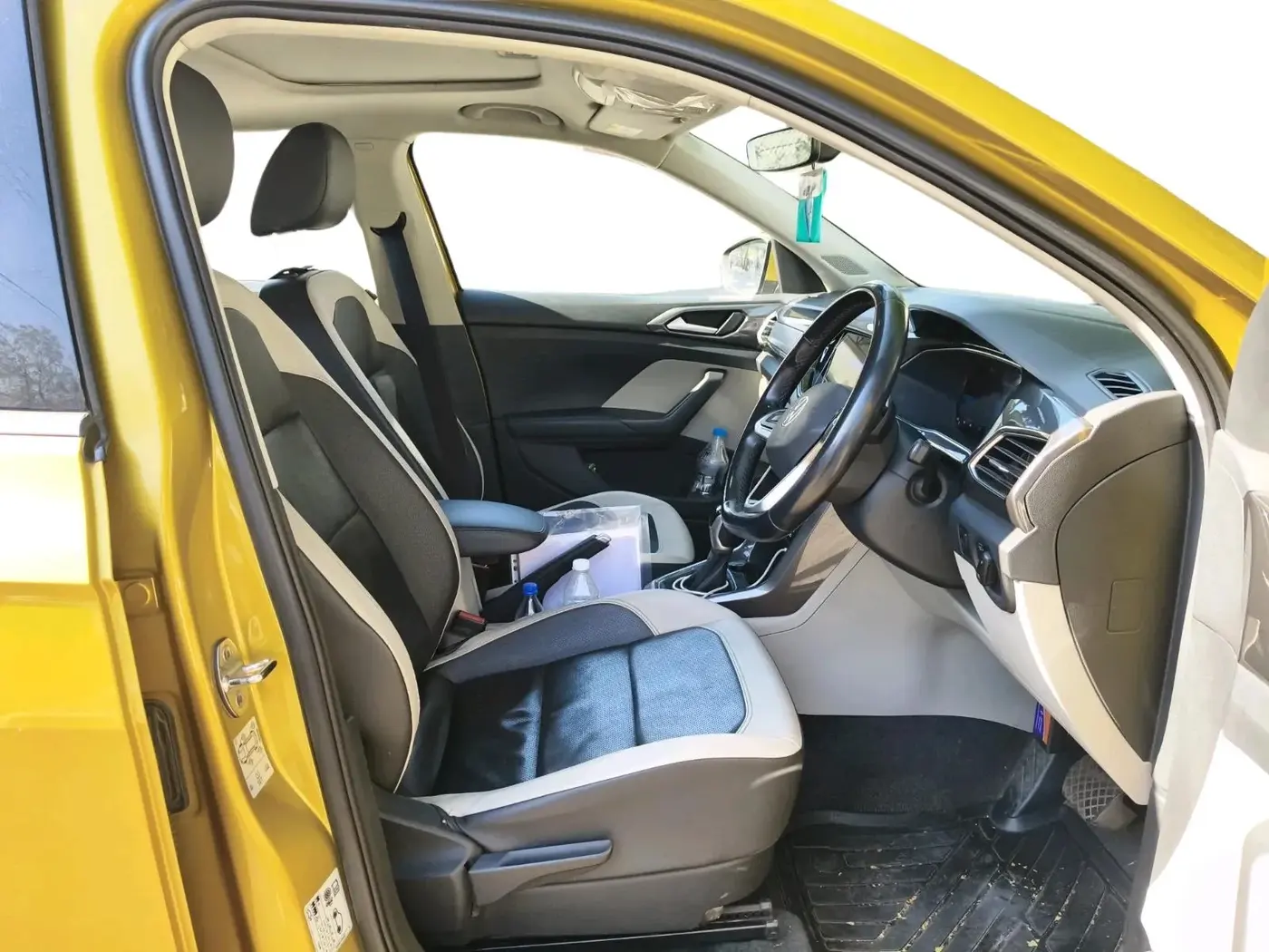 2021 Volkswagen TAIGUN TOPLINE 1.0 TSI AT, Petrol, Automatic, 75,000 km, interior