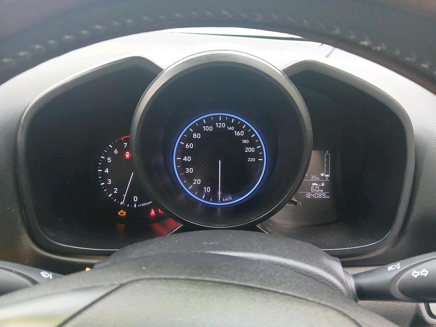 2022 Hyundai VENUE SX 1.0 TURBO, Petrol, Manual, 1,84,089 km, interior