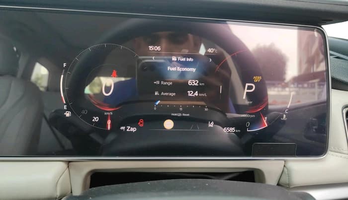 2025 Mahindra XUV700 AX 7 D AT 7 STR, Diesel, Automatic, 6,585 km, interior