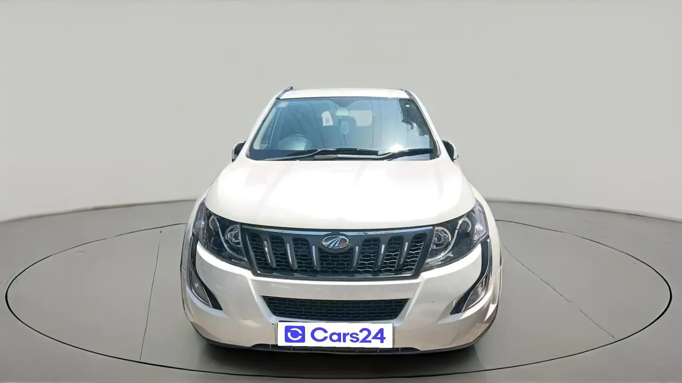2017 Mahindra XUV500 W6, Diesel, Manual, 1,35,173 km, exterior