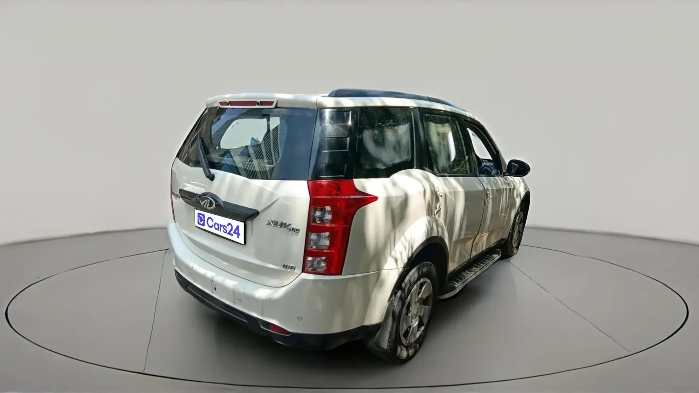 2017 Mahindra XUV500 W6, Diesel, Manual, 1,35,173 km, exterior