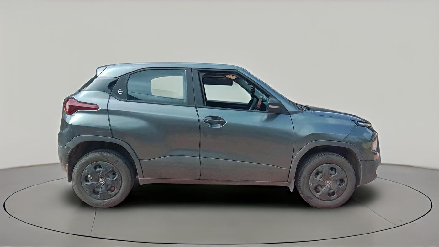 2024 Tata PUNCH PURE MT, Petrol, Manual, 8,629 km, exterior