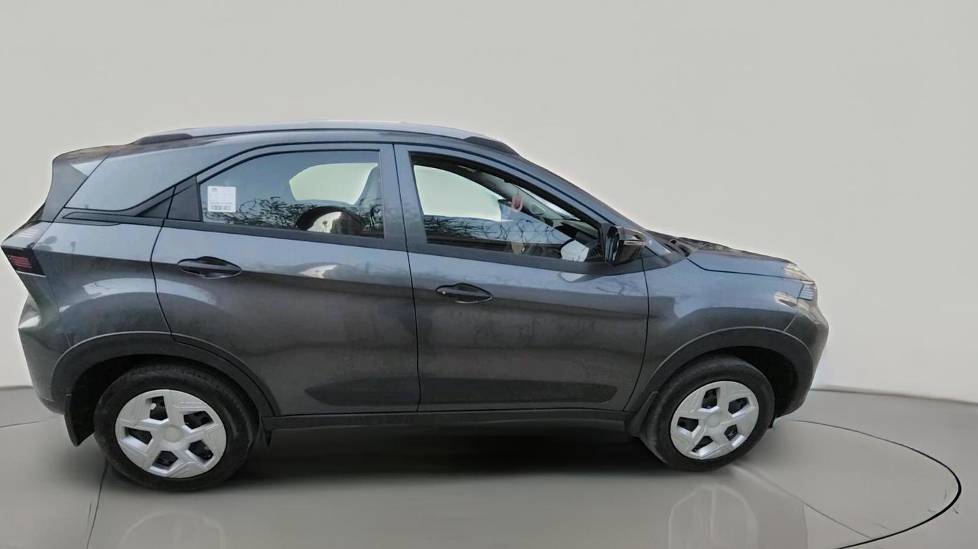 2025 Tata NEXON Smart Plus S 1.2 iCNG 6MT, CNG, Manual, 14,248 km, exterior