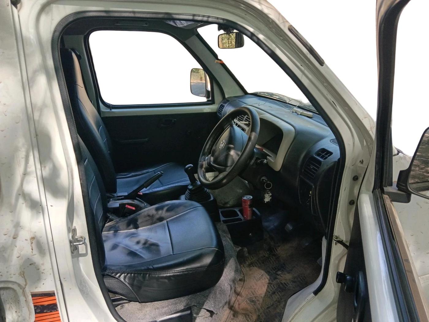 2022 Maruti Eeco 5 STR AC CNG (O), CNG, Manual, 84,557 km, interior