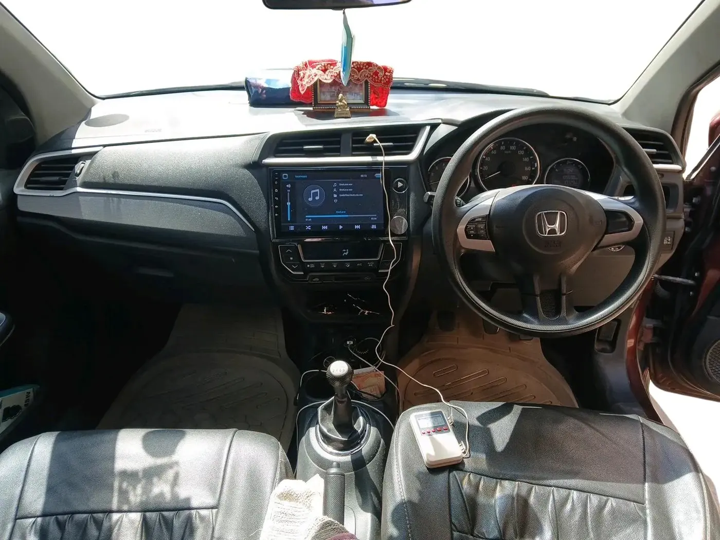 2018 Honda BR-V 1.5L I- DTEC V, Diesel, Manual, 1,05,590 km, interior