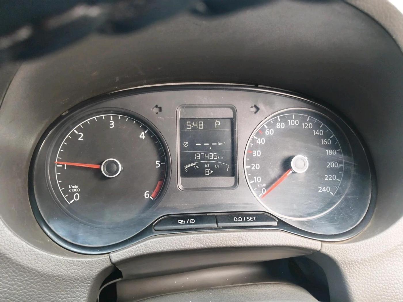 2015 Volkswagen Vento HIGHLINE 1.5 AT, Diesel, Automatic, 1,37,435 km, interior