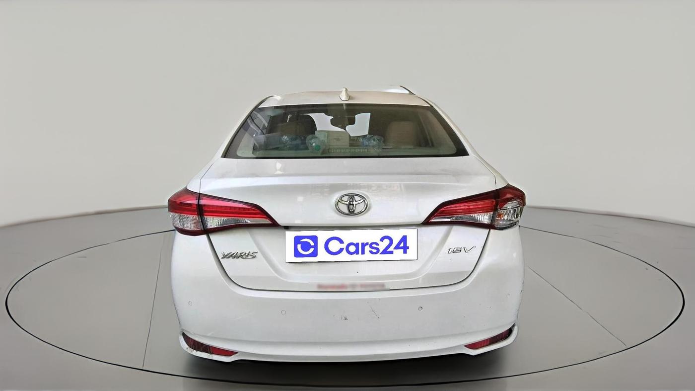 2018 Toyota YARIS V CVT, CNG, Automatic, 1,12,914 km, exterior